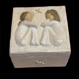 Willow Tree Friendship Keepsake Box in Cream